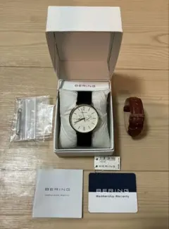 【ほぼ未使用✨️】BERING 腕時計 ホワイト&ゴールド 定価2.4万円のサムネイル