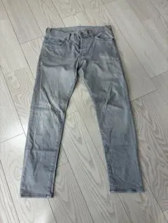 グレー スリムフィット デニムパンツ