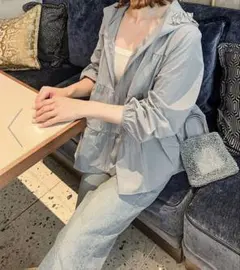 撥水ティアードフリルパーカー　グレーのサムネイル