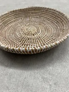 ユナイテッドアローズ購入　白いテープ編み込みバスケット小