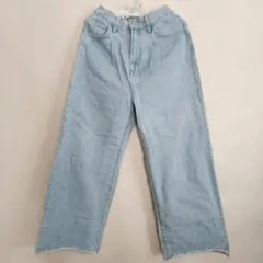 ライトブルー ストレートデニム パンツのサムネイル