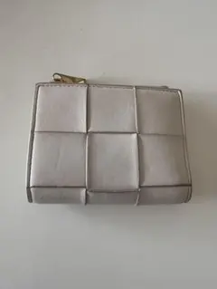 Bottega Veneta ホワイト　二つ折り財布