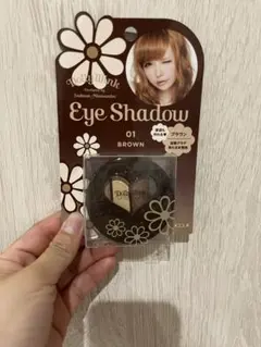 ドーリーウインクアイシャドウ01 復刻版 ドンキ数量限定発売 - メルカリ