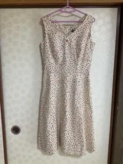 可愛い小花柄　FRANCO FERRARI 花柄ワンピース