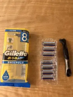 Gillette 剃り味プラス 本体＋替刃7個のサムネイル