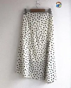 items アイテムズ　小花柄/黒.白/ミディ丈/アシメトリー/切り替えスカート