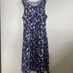H&M ノースリーブワンピース 蝶々柄　158〜164
