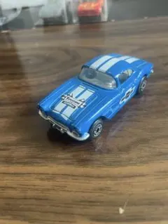 Matchbox 1962 Corvette ミニカーのサムネイル