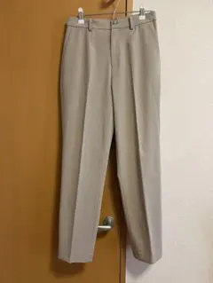 ユニクロ　ベージュ スラックス smartアンクルパンツ　丈長め