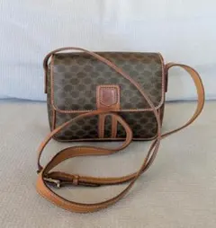 Item thumbnail for item 723a4797-7592-4abd-aa68-5b9b8bc597a5