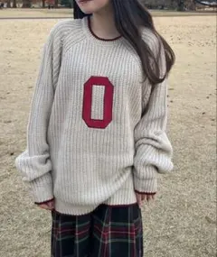 【完売商品】 shesame ナンバーワッペン刺繍ニット