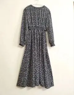 花柄　ロングワンピース 長袖 Mのサムネイル