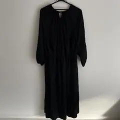 notch. ロングワンピース　ブラック　黒　長袖　レディース　ファッション