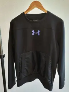 UNDER ARMOUR トレーナー ブラック