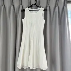 simpliste ノースリーブひざ丈ワンピース