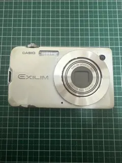 スマホ転送 Casio EXILIM EX-ZR400 ホワイト 995 - メルカリ