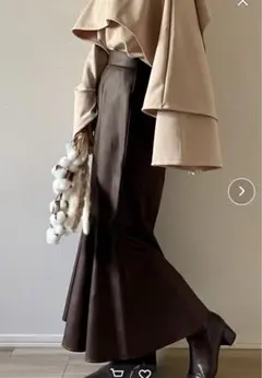 ロングレザースカート