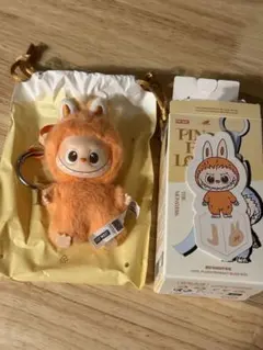 【J】イニシャル ラブブ PIN FOR LOVE POP MART