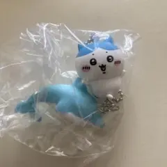 ちいかわ×水族館　フィギュアなマスコット　ハチワレ×イルカ