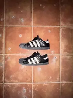 adidas SUPERSTAR ブラック×ホワイト　金タグ