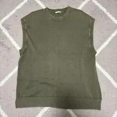 GU ニットベスト グリーン