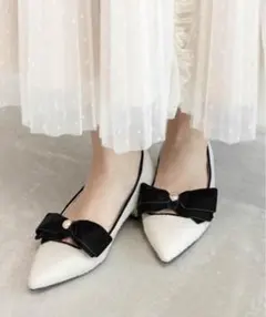 リボン付きポインテッドトゥフラットシューズ