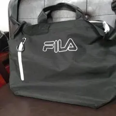 FILA ブラック ショルダーバッグ