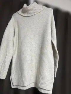 ユニクロ　レディース　長袖　タートルネックニット