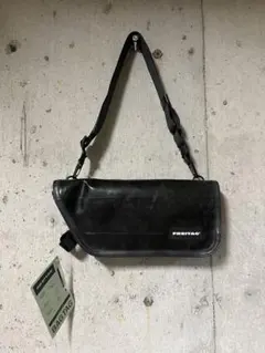 FREITAG ショルダーバッグ beryl オールブラックのサムネイル