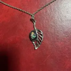 シルバー葉の形 ネックレス