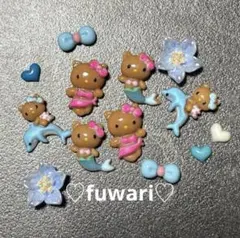 《日焼けハローキティ》水色　ギャル　ネイルパーツ　まとめ買い値引きあり♡サンリオのサムネイル