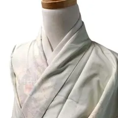 K151 袷 お召し物 着物 白大島紬 珍品 花柄