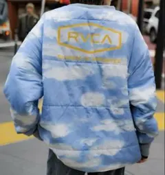 新品タグ　RVCA 中綿　リバーシブル　トレーナー スウェット　空　スカイ　水色