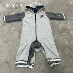 フード付きチャンピオンのロンパース