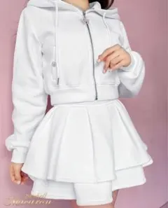 ミシェルマカロン　フリルスカートセットアップ ホワイト フリーサイズ　上のみ 新品未使用 ミシェルマカロン フリルスカートセットアップ