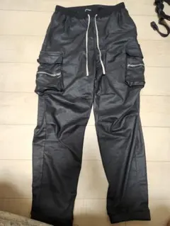 Danke Schön ブラックカーゴパンツ