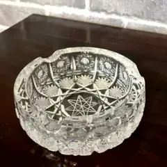 ボヘミア 灰皿 ボヘミアクリスタルガラス 円形灰皿 直径約10cm - メルカリ