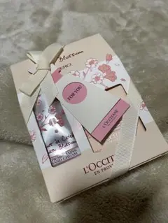L'OCCITANE チェリーブロッサム ハンドクリーム ギフトボックス