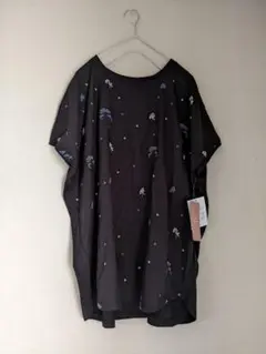 新品【大きいサイズ】pyumosso黒色インド製花柄刺繍チュニックLLのサムネイル