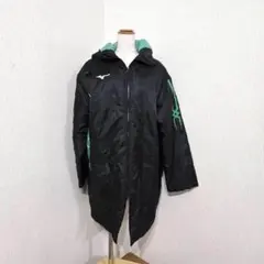ミズノ MIZUNO 中綿ベンチコート 防寒 サッカー 駅伝 ブラック系（M）のサムネイル