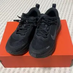 NIKE　ボメロプラス　スニーカー　ブラック　ランニング　ウォーキング　24.0