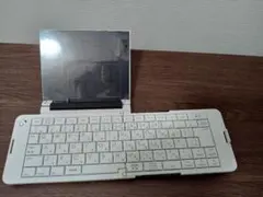 iBUFFALO 折りたたみ式ワイヤレスキーボード BSKBB03