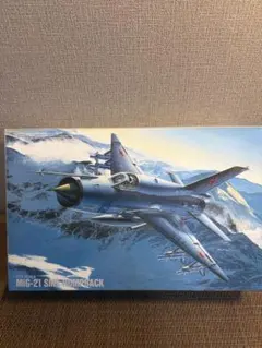1/72 MiG-21 SMT HUMPBACK プラモデルのサムネイル