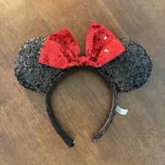 ディズニー カチューシャ スパンコール ブラック×レッド