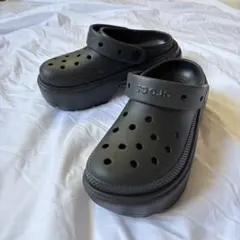 美品　クロックス ストンプ クロッグ crocs Stomp Clog ブラックのサムネイル