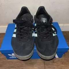 adidas ブラック/ミント スニーカー
