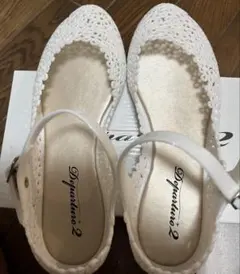 Departure 2 フラワーモチーフ ラバーサンダル ホワイト　24.5cmのサムネイル