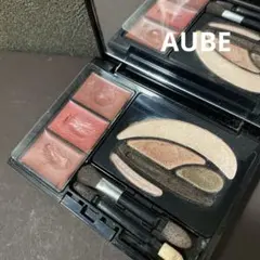 Item thumbnail for item 7022d5a6-8f1f-4c03-b694-680de5fec5f9