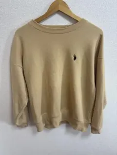 ベージュ クルーネック トレーナー