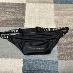 Armani Exchange ボディバッグ 黒